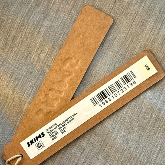 SKIMS Ultimate Push Up Balconette Bra 36B NWT - Picture 2 of 2